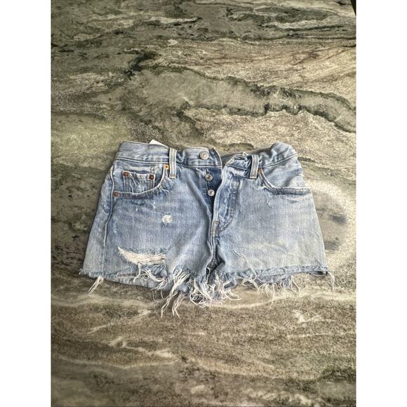 Blue Distressed Cut Off Levi’s 501 Denim Shorts Waist Sz 24 (G18) - Picture 2 of 3